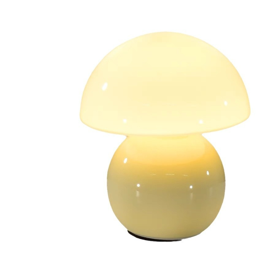 Båstad – Frostad Mushroom-bordslampa med Keramisk Bas