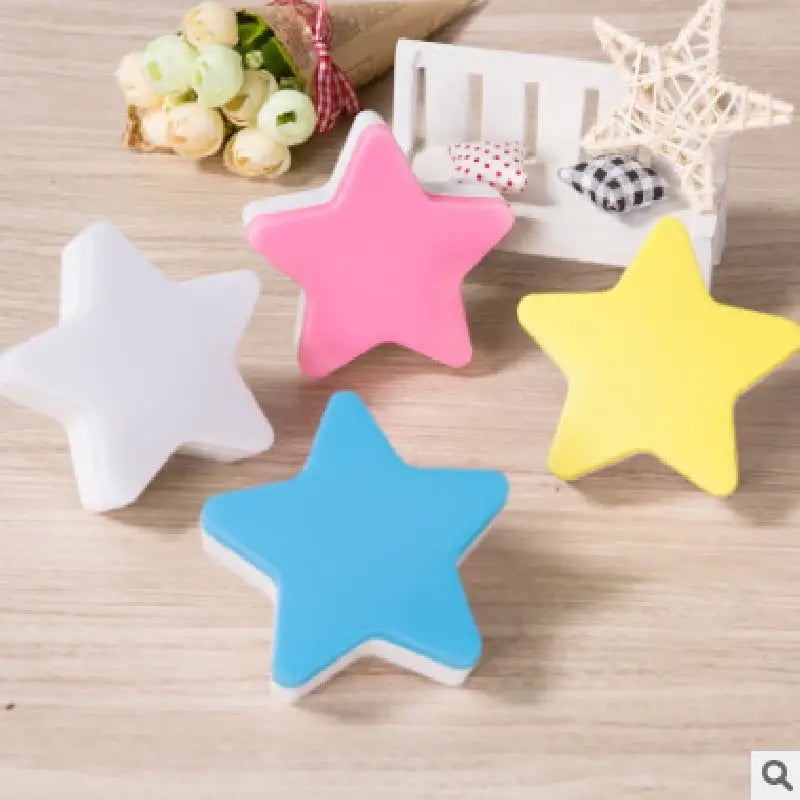 Saga – Star-shaped LED night light with Dusk Sensor