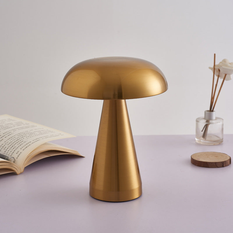 Gatsby – Luxurious Cordless Mushroom Lamp with Metal Finish