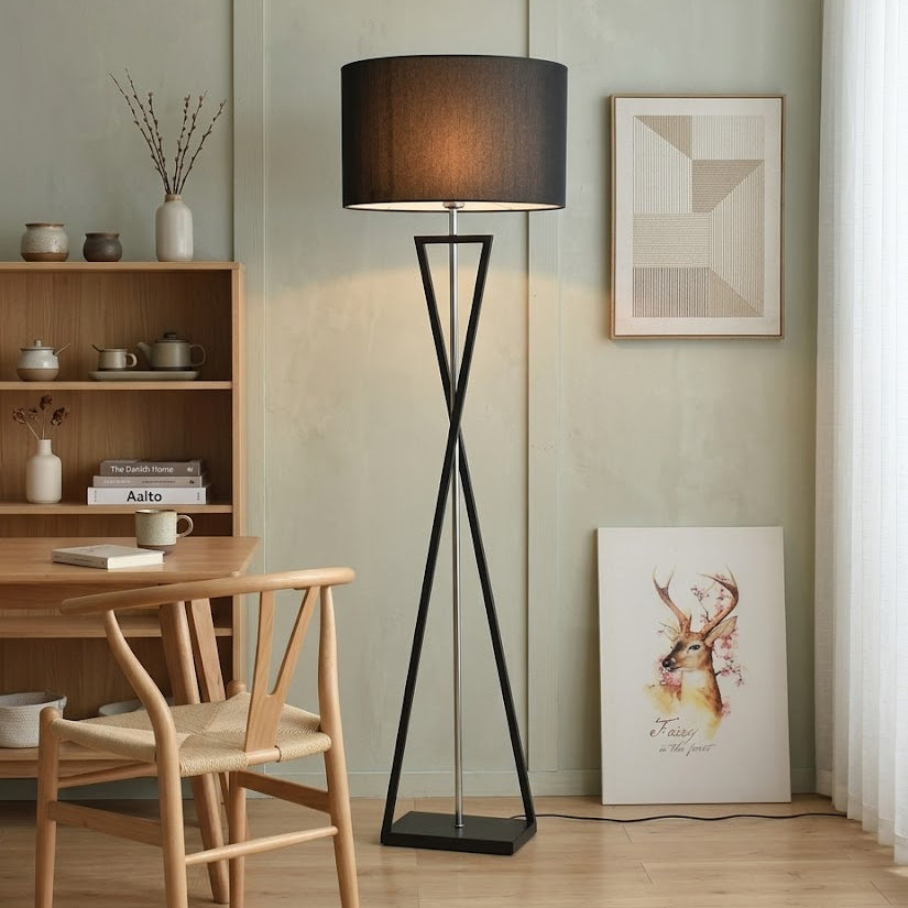 Verto – Arkitektonisk LED-golvlampa med Geometrisk Bas