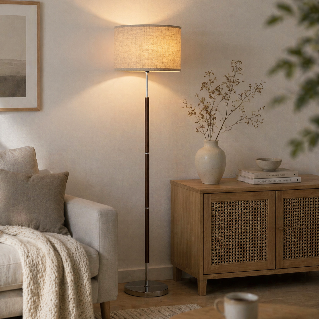 Austin – Amerikansk Golvlampa i Minimalistisk Stil med Dragkontakt