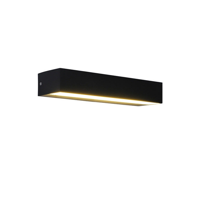 Svadra – Modern utomhusvägglampa i aluminium (IP65)