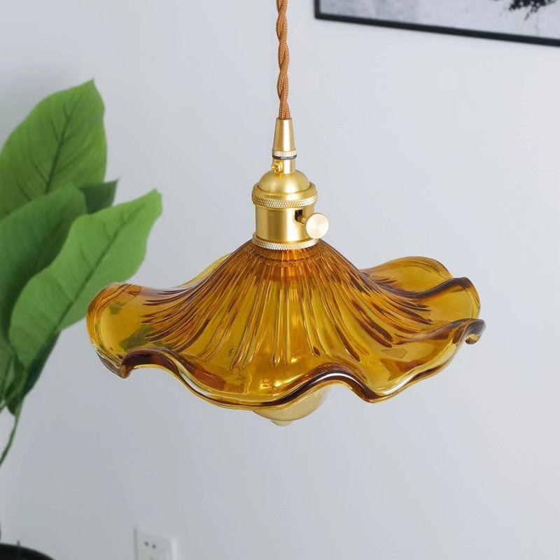 Lotus – Japanese Retro Pendant in Brass & Ribbed Glass