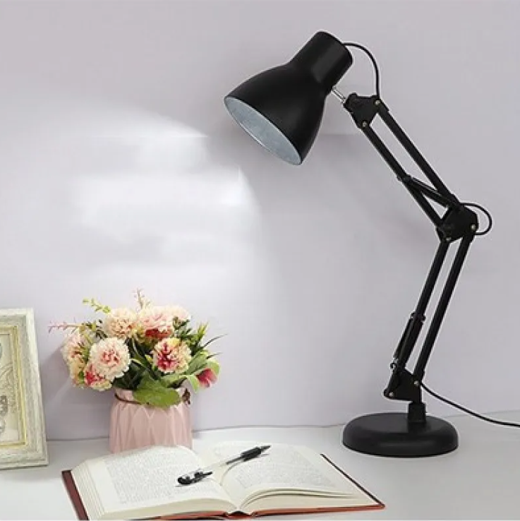 Studio – Industrial-Style Adjustable Desk Lamp
