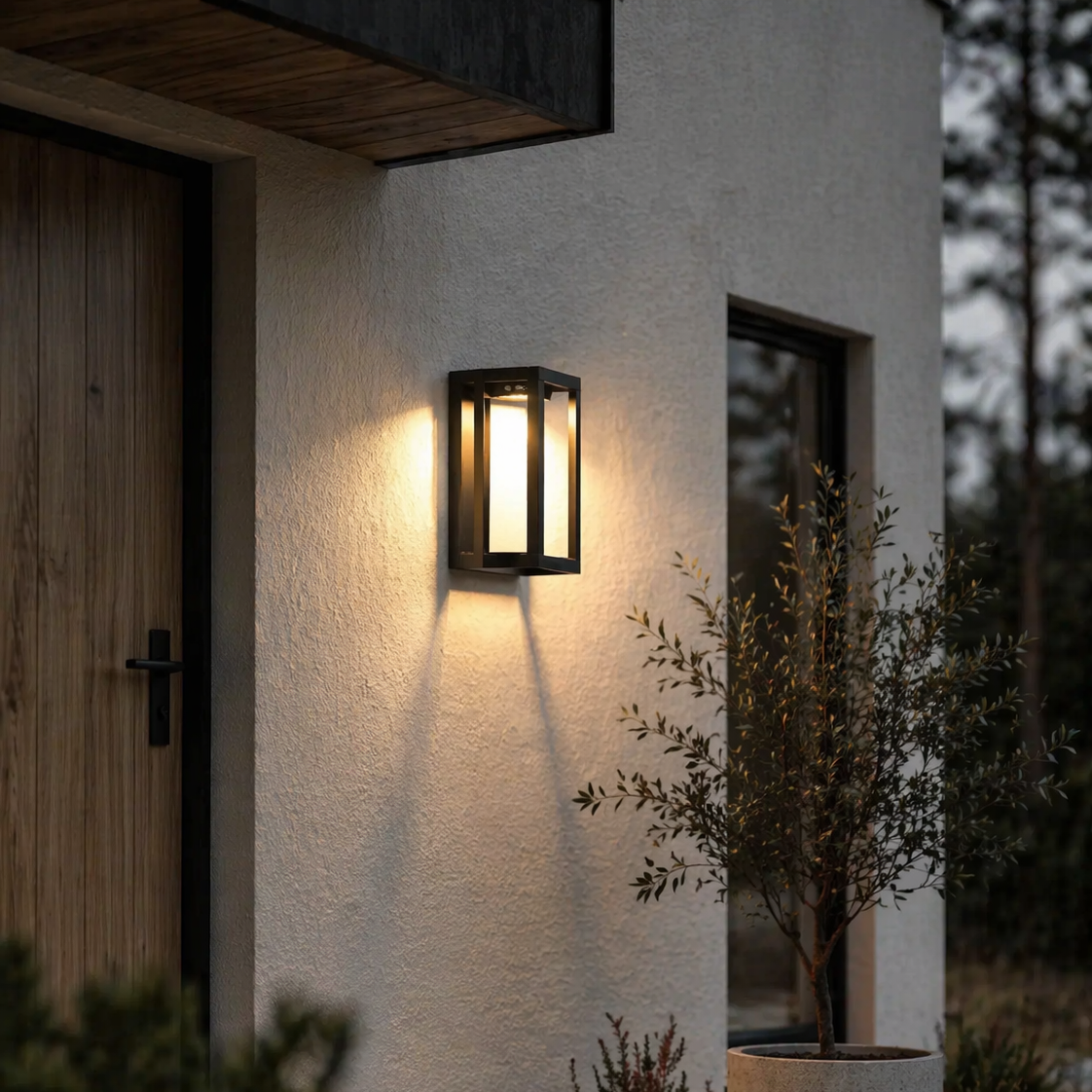 Solari – Solcellsdriven Utomhuslampa med IP65 & Dubbla Lampor