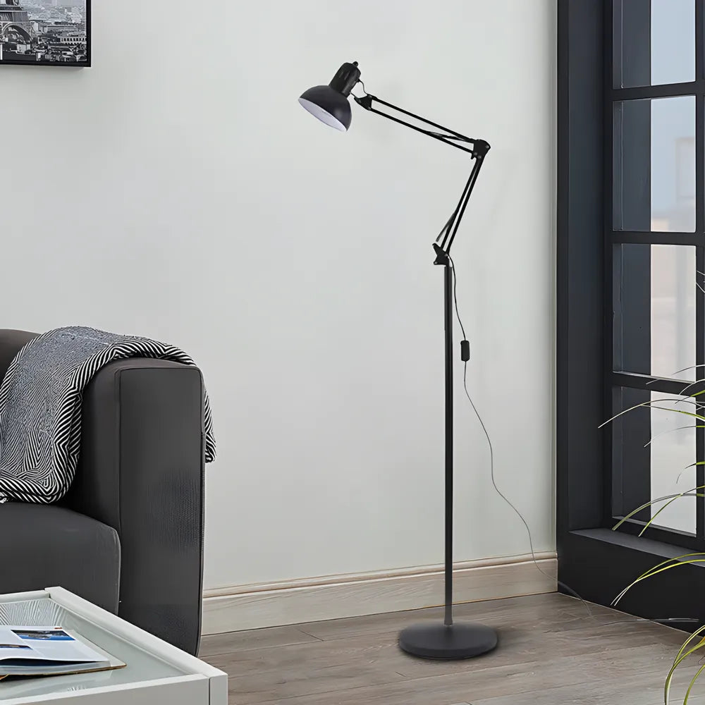 Sparrow – Justerbar golvlampa i industriell arkitektstil