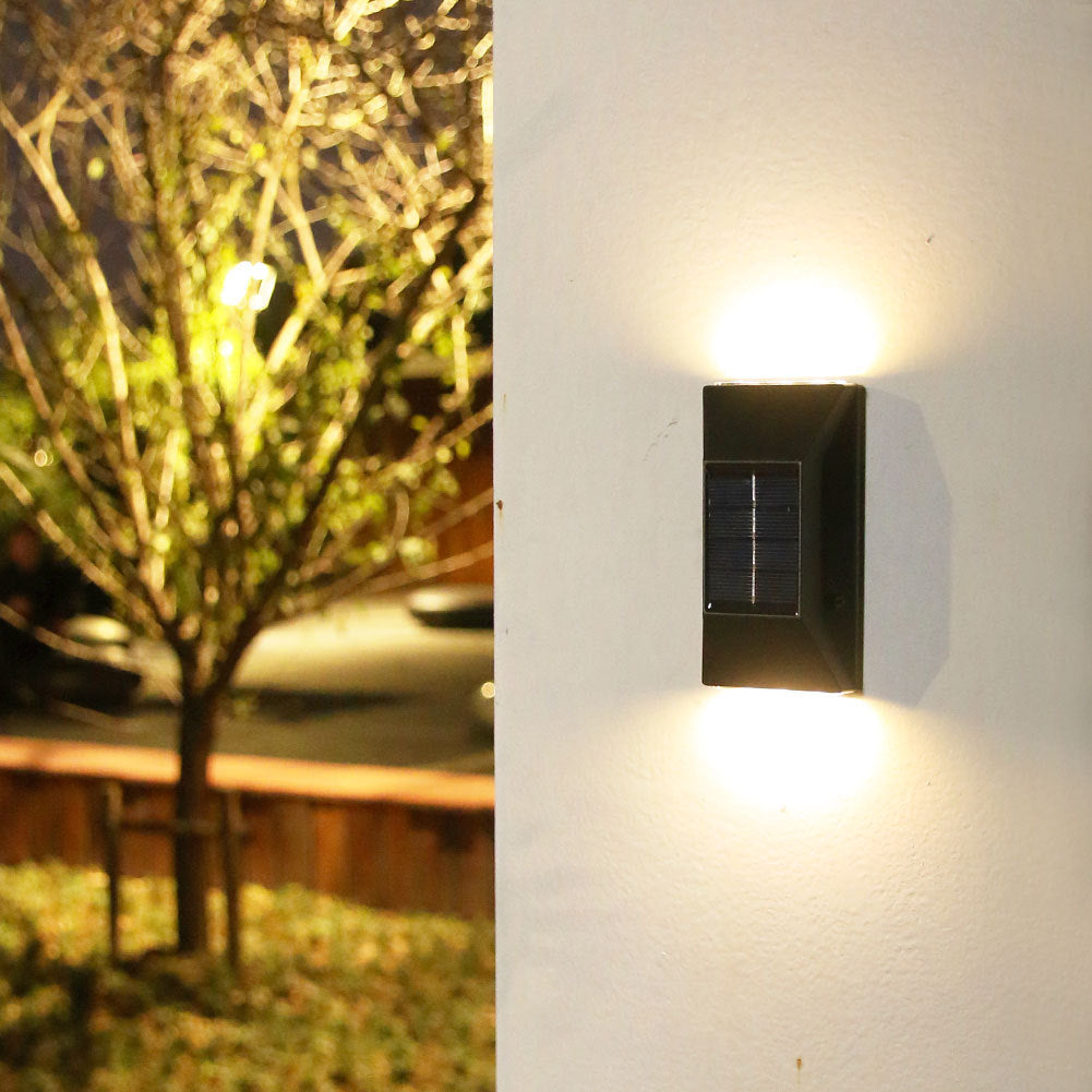 Glimmer – Solcellsdriven Utomhusvägglampa med IP65 & Lång Drifttid